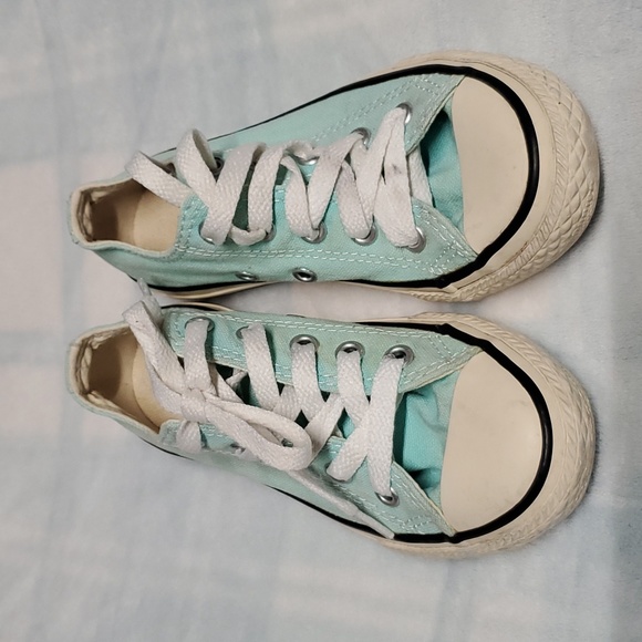 Converse Other - CONVERSE ALL STAR GIRLS BLUE SHOES SIZE 11